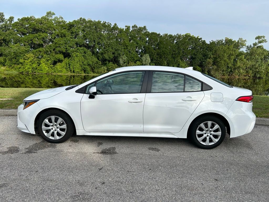 Thumbnail: 2025 Toyota Corolla - 3