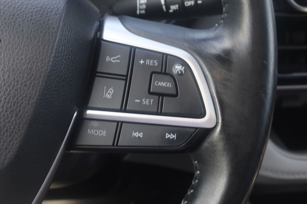 Used 2023 Toyota Highlander SUV
