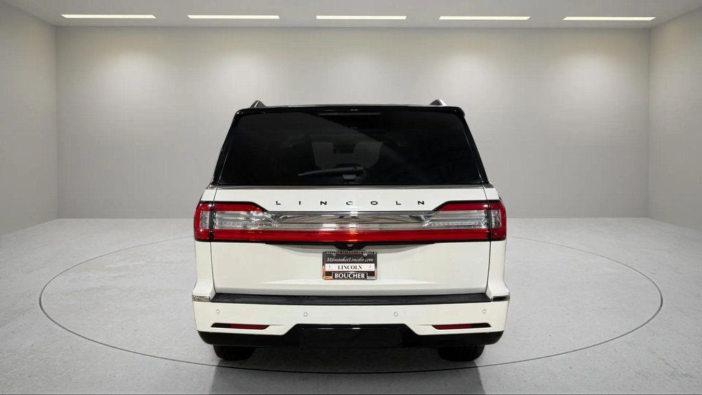 Certified Used 2021 Pristine White Lincoln Black Label image 4