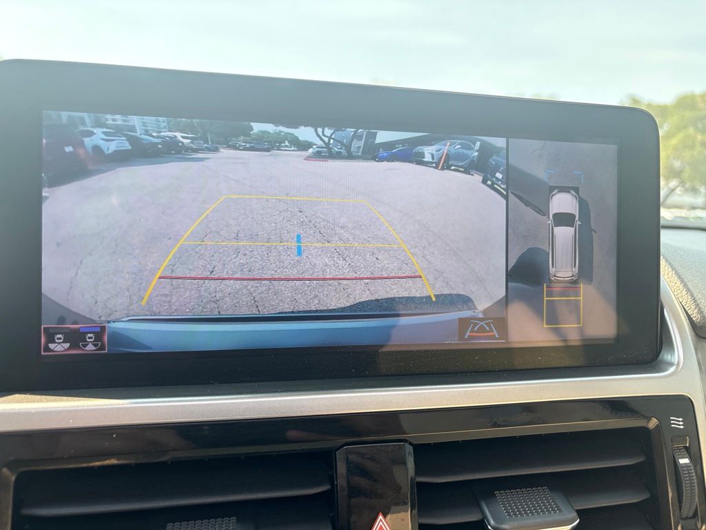 Thumbnail: 2023 Lexus GX - 15