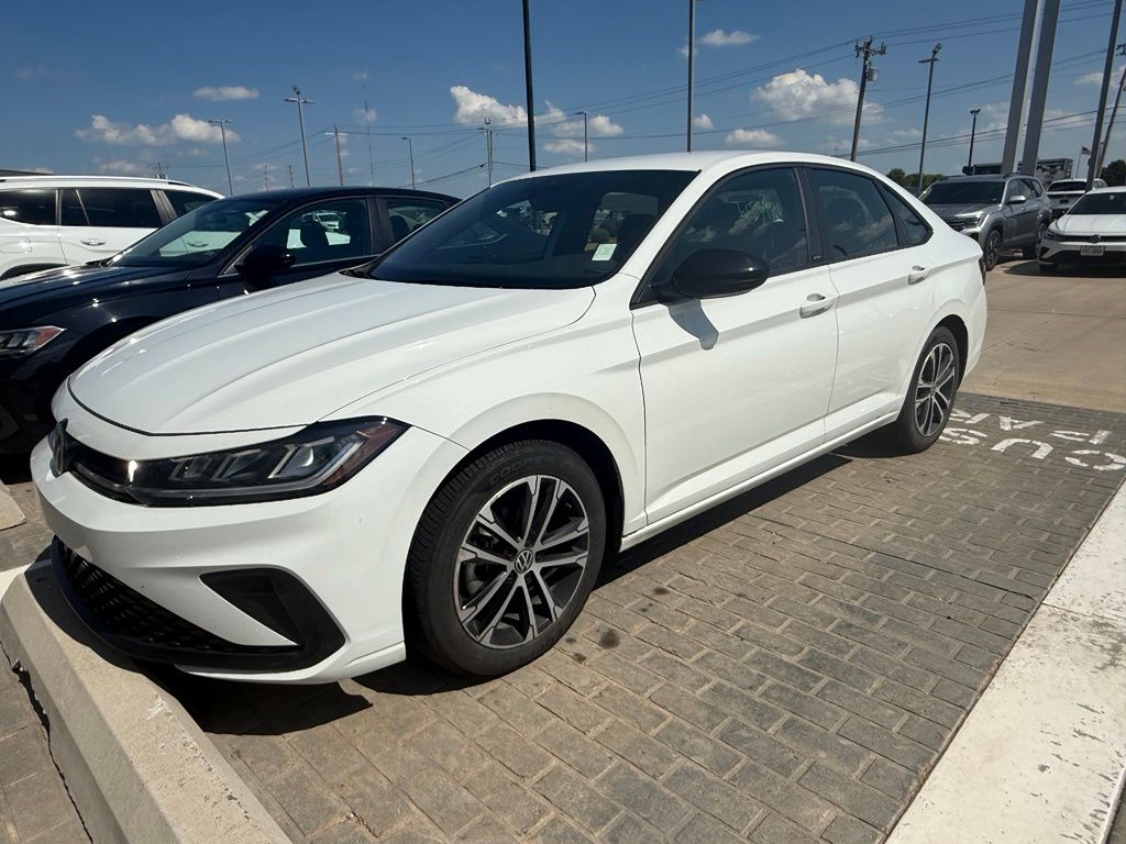 White 2025 Volkswagen Jetta Sedan Front-Wheel Drive 8-Speed Automatic