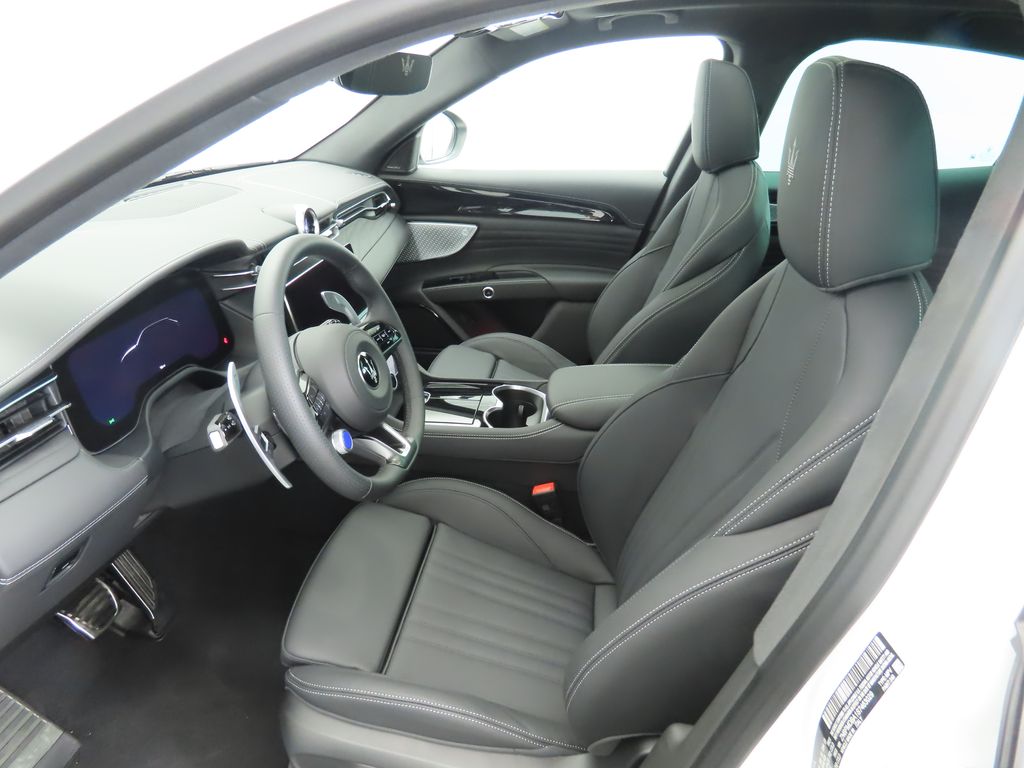 Thumbnail: 2025 Maserati Grecale - 20