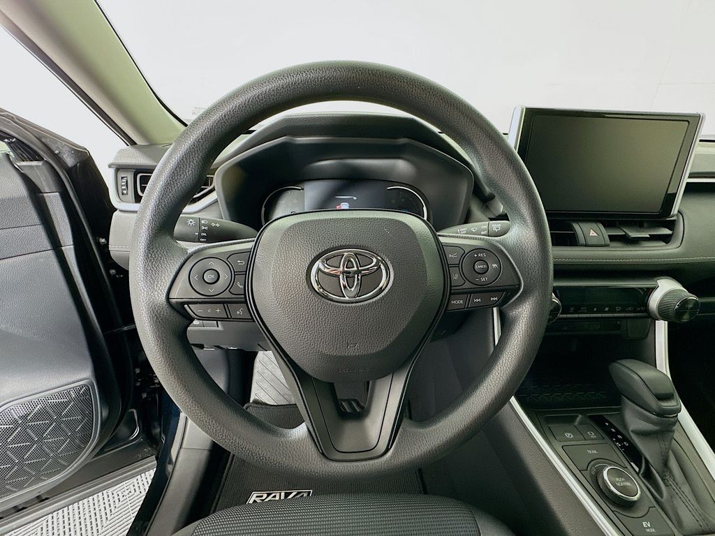 Thumbnail: 2025 Toyota RAV4 - 11