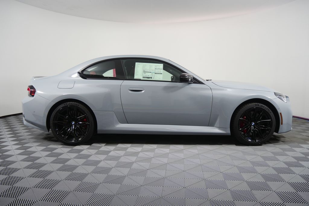 Thumbnail: 2025 BMW M2 - 2