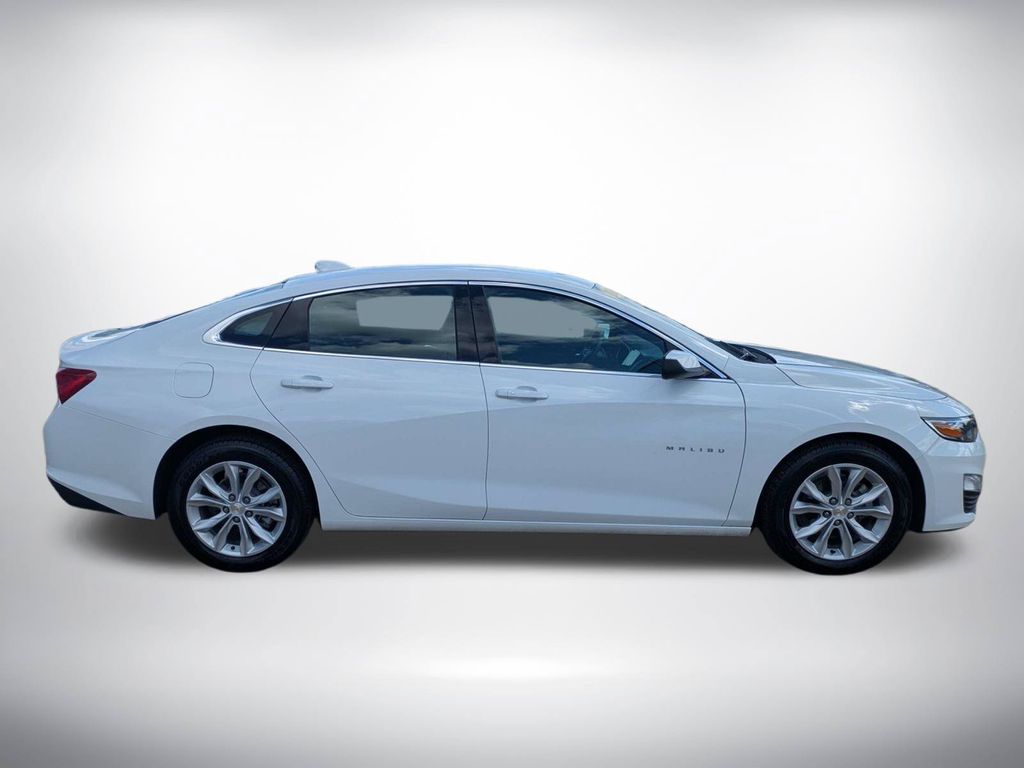 1G1ZD5ST1SF156301