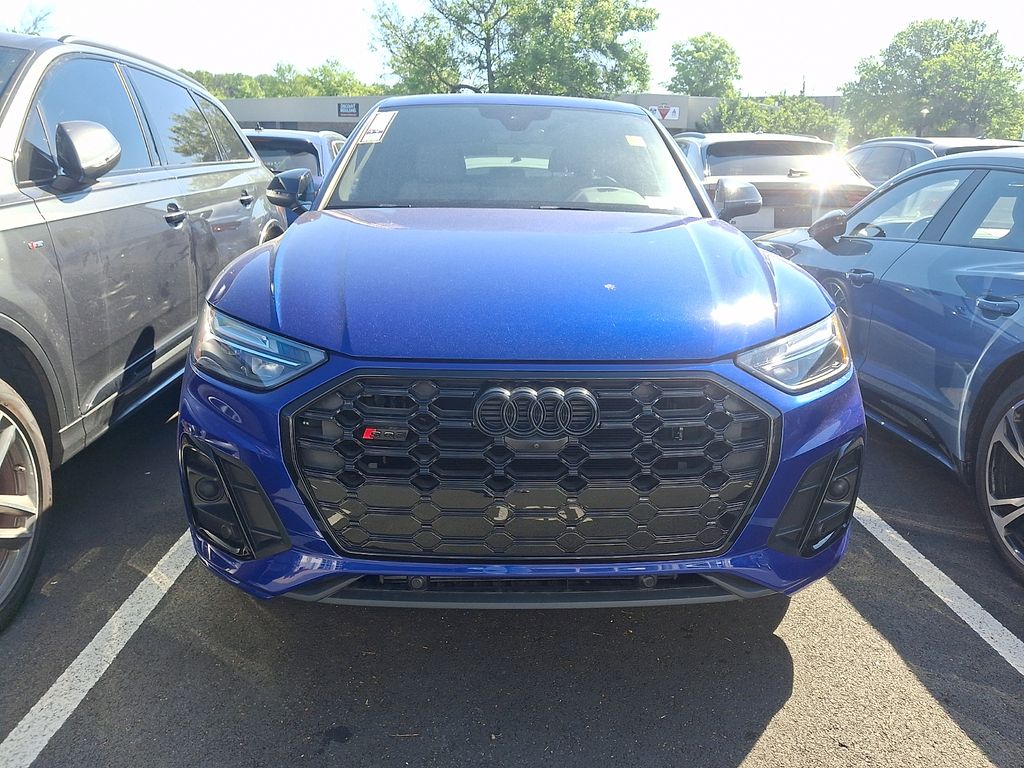Thumbnail: 2023 Audi SQ5 - 2