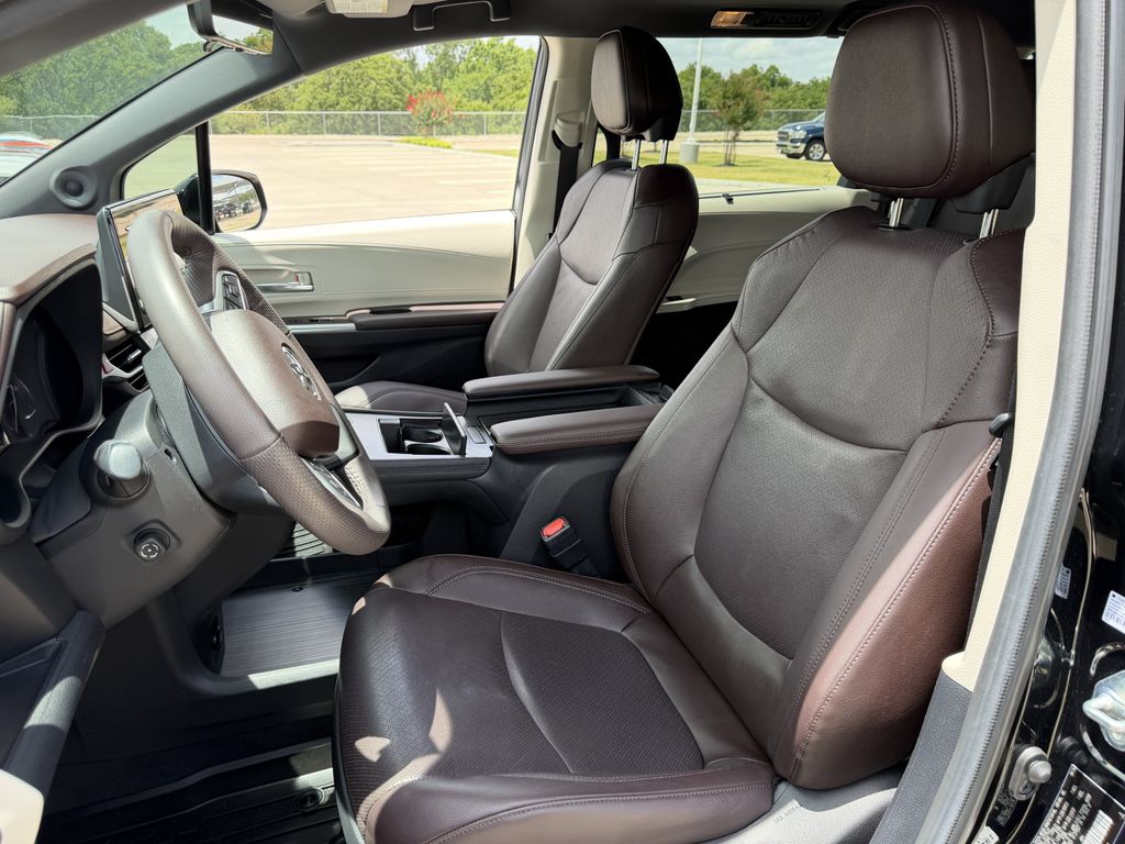 Used 2024 Toyota Sienna Van
