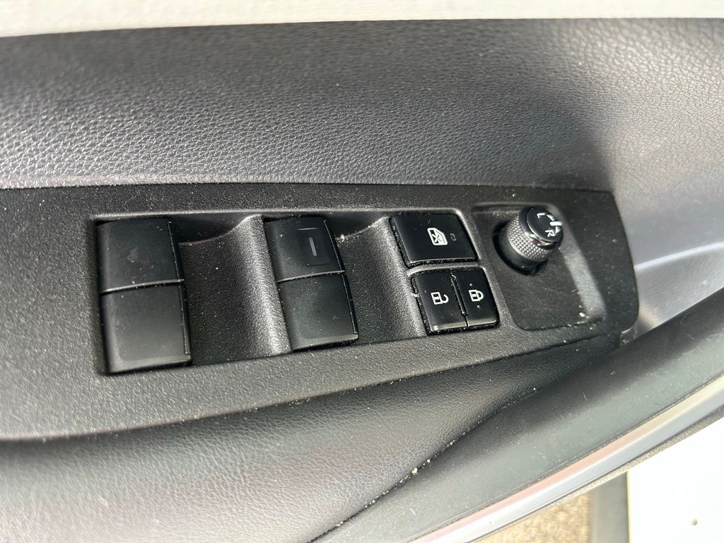 2021 Toyota Corolla SE 16