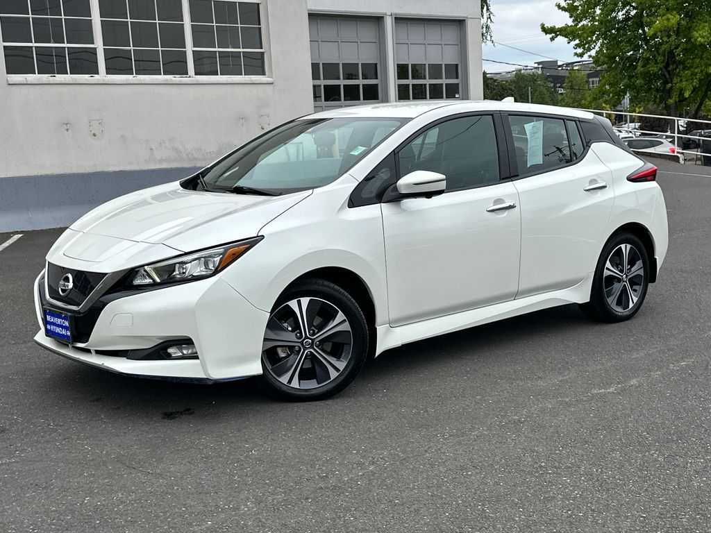 Pearl White Tricoat 2020 Nissan LEAF Hatchback Front-Wheel Drive Automatic