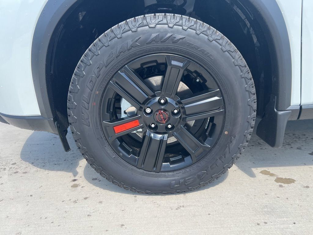 2025 Everest White Pearl Nissan Rogue Rock Creek AWD SUV