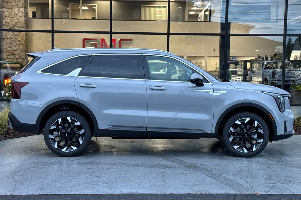 new 2026 Kia Sorento car, priced at $41,995