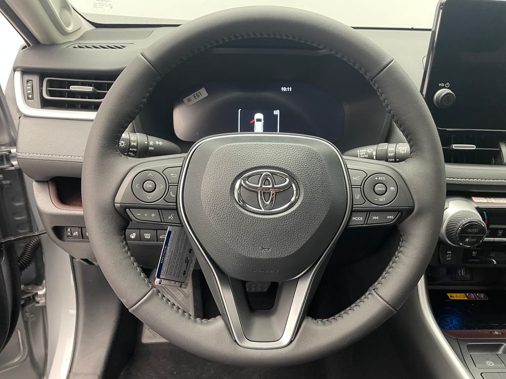 Thumbnail: 2025 Toyota RAV4 - 22