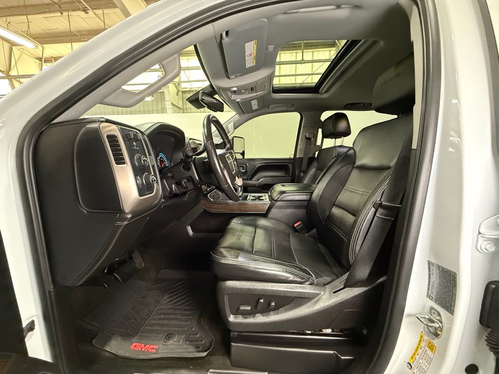 2017 GMC Sierra 3500HD Denali