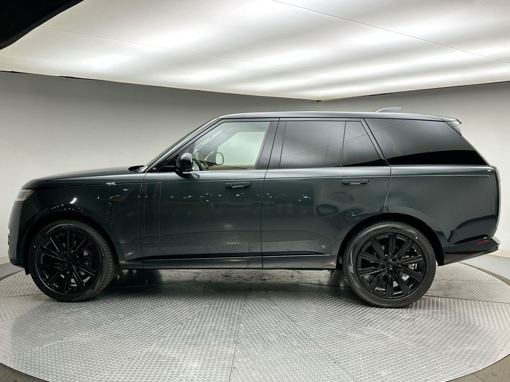 Thumbnail: 2026 Land Rover Range Rover - 2