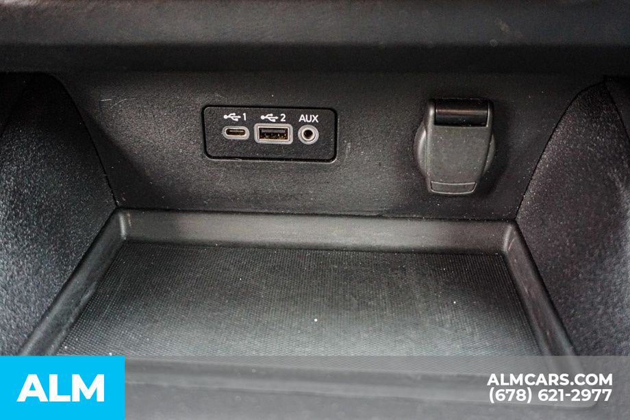 Used 2025 White Nissan 2.5 SV image 40
