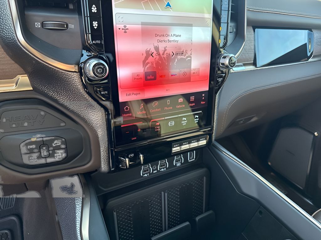 New 2026 White Ram Limited image 36