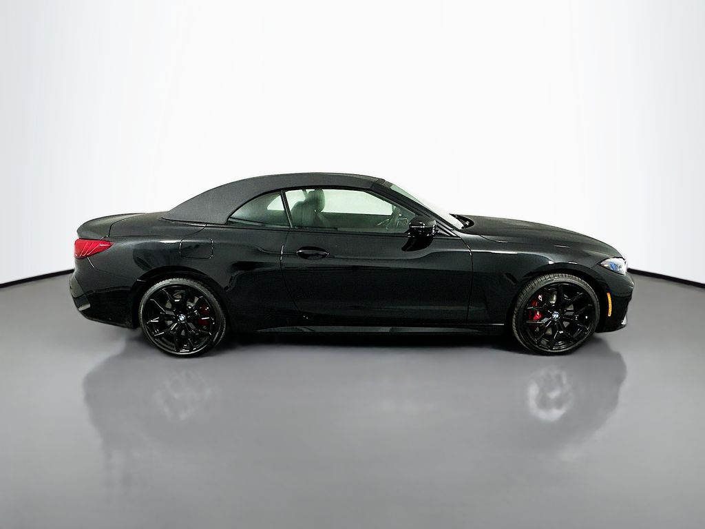 Thumbnail: 2026 BMW 4 Series - 4