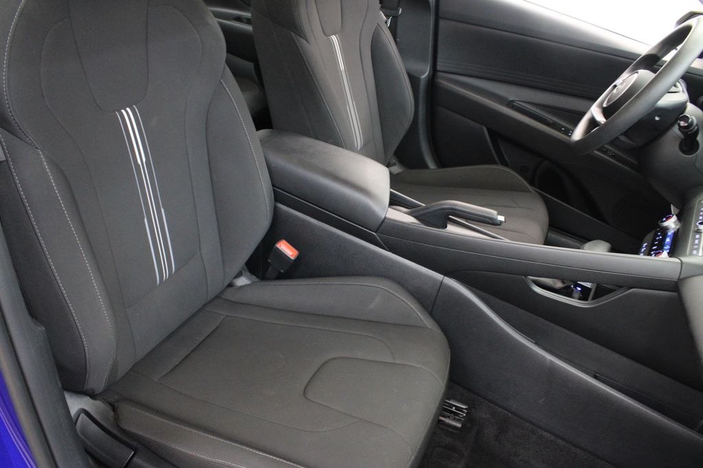 used 2024 Hyundai Elantra car