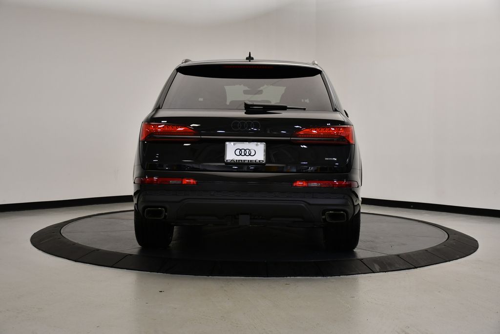 2025 Audi Q7  4