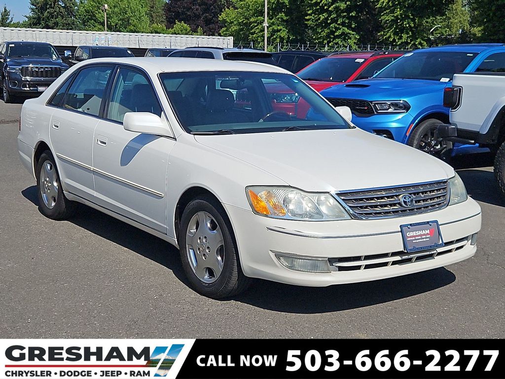 Diamond White Pearl 2004 Toyota Avalon Sedan Front-Wheel Drive 4-Speed Automatic Overdrive