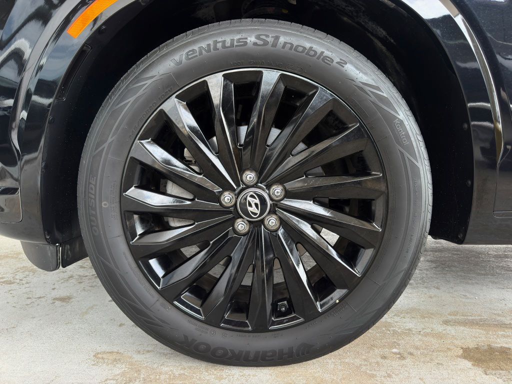 2024 Hyundai Palisade Calligraphy Night Edition Black at Don McGill Toyota
