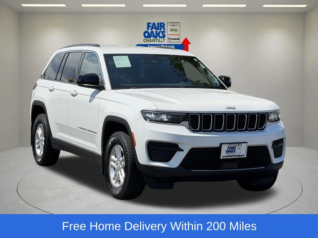Bright White Clearcoat 2024 Jeep Grand Cherokee SUV / Crossover 4X2 8-Speed Automatic