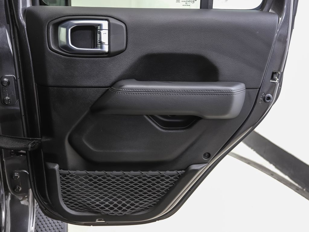 Thumbnail: 2020 Jeep Wrangler - 24