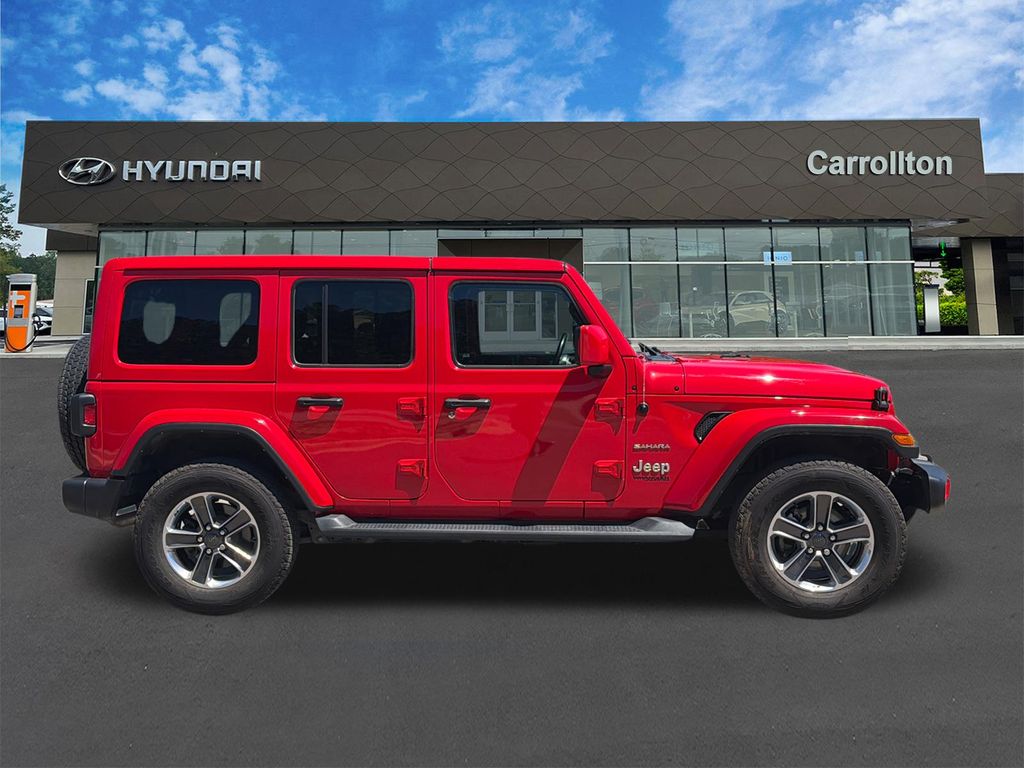 Used 2022 Red Jeep Unlimited Sahara image 4