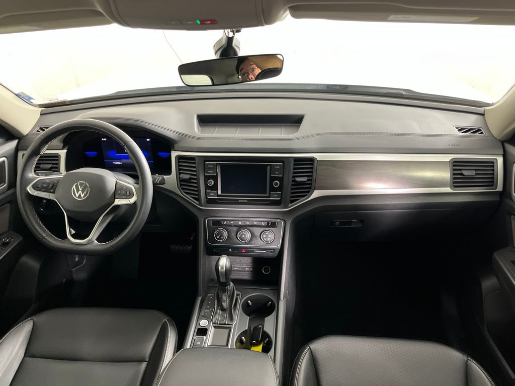 Thumbnail: 2022 Volkswagen Atlas - 15