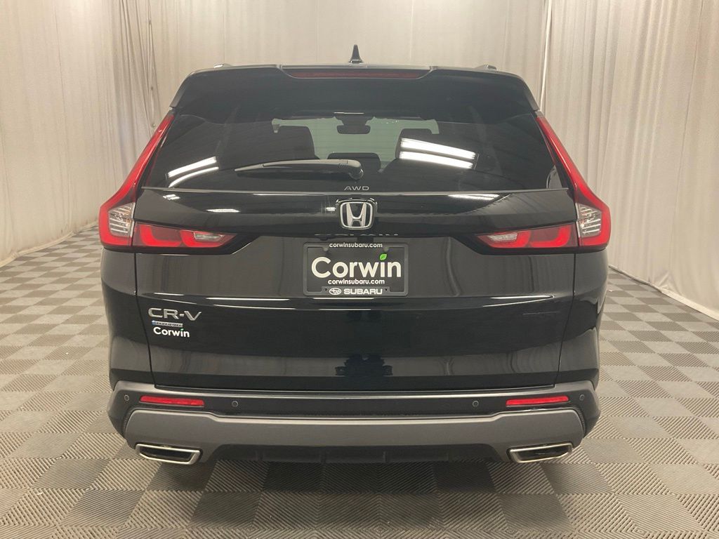 View vehicle photo 5