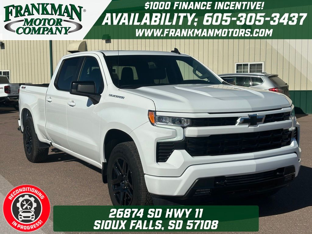 2025 Chevrolet Silverado 1500 RST Crew Cab 4WD