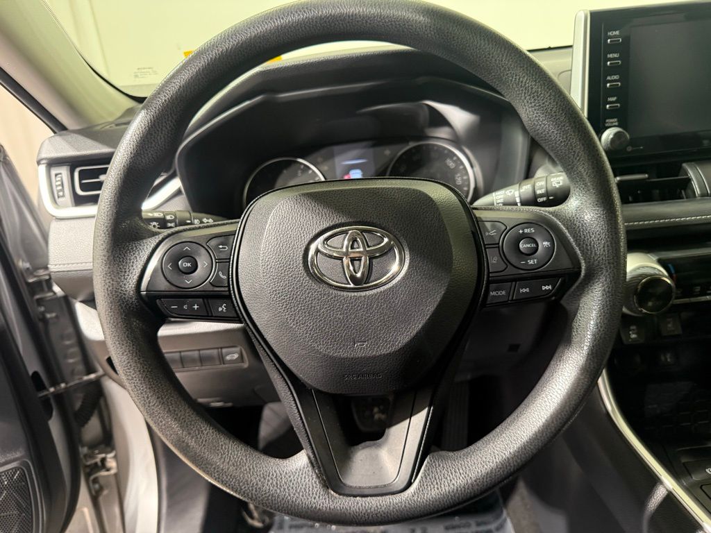 Thumbnail: 2019 Toyota RAV4 - 24