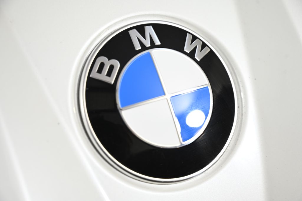 Thumbnail: 2025 BMW X3 - 13