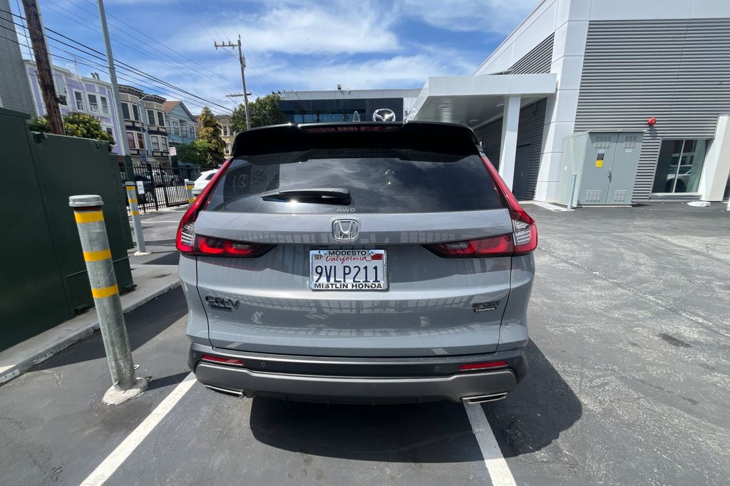 View vehicle photo 5