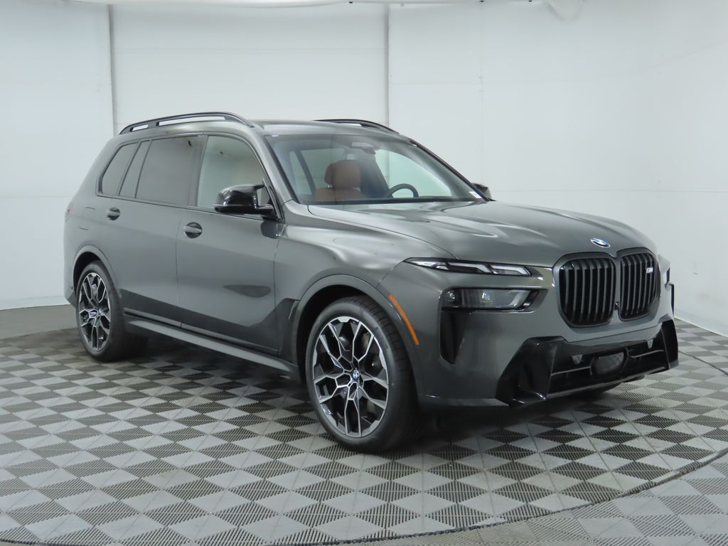 2025 BMW X7 M60i 3