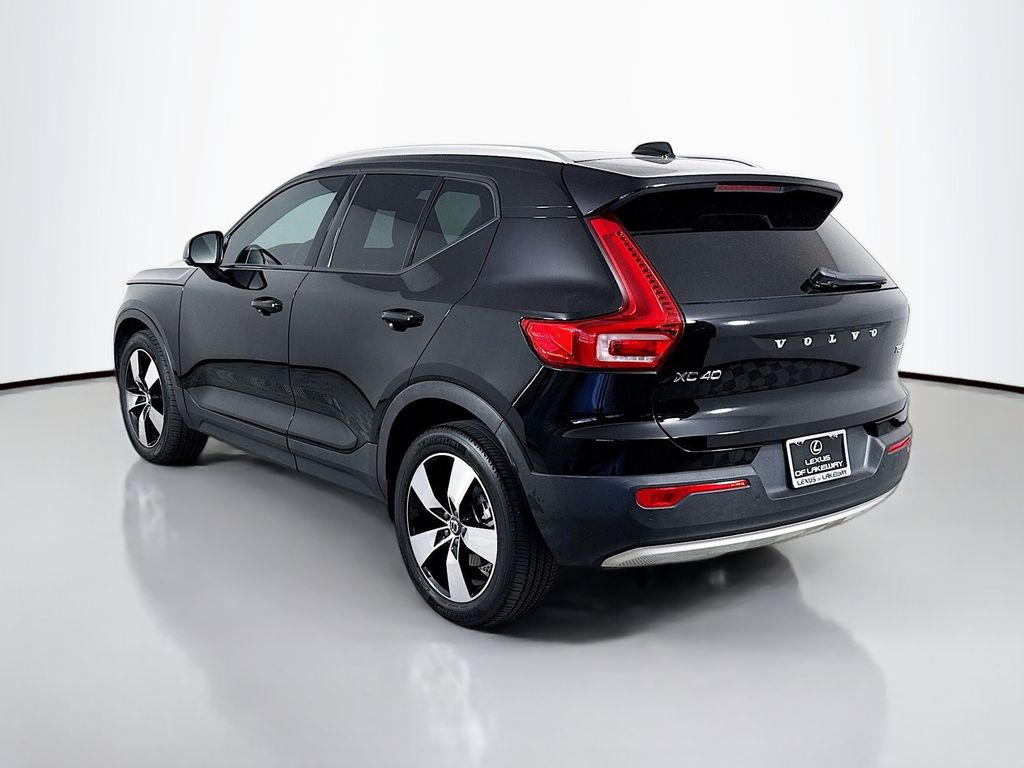 Thumbnail: 2020 Volvo XC40 - 7