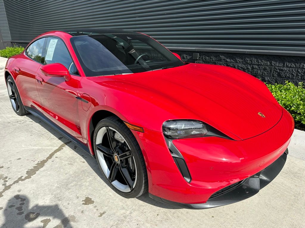 2021 Porsche Taycan Turbo S 10