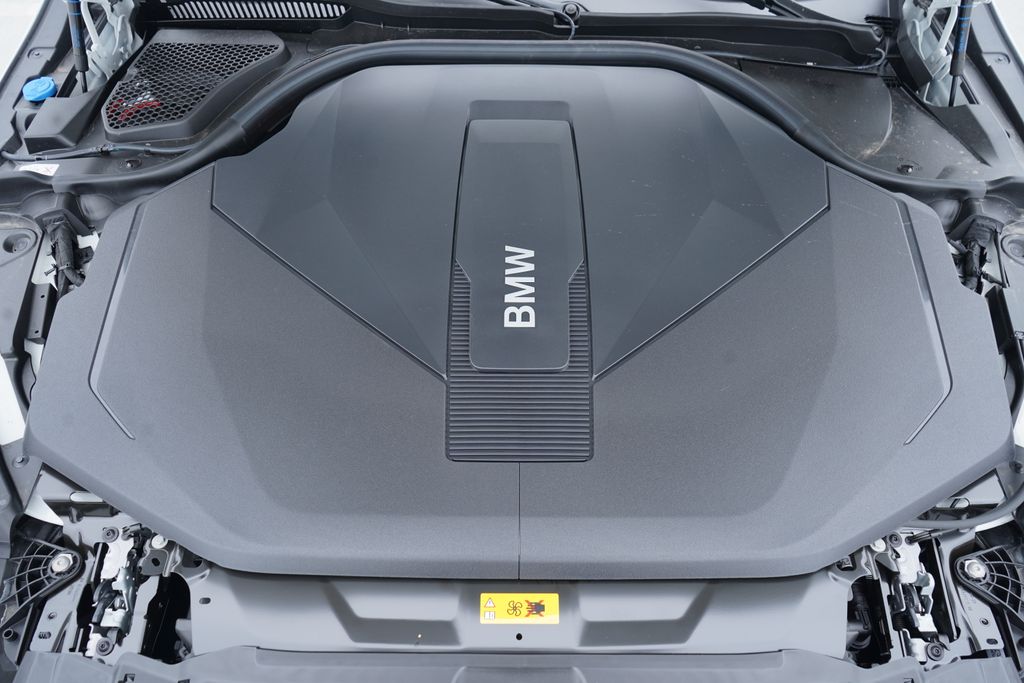 Thumbnail: 2026 BMW i5 - 22