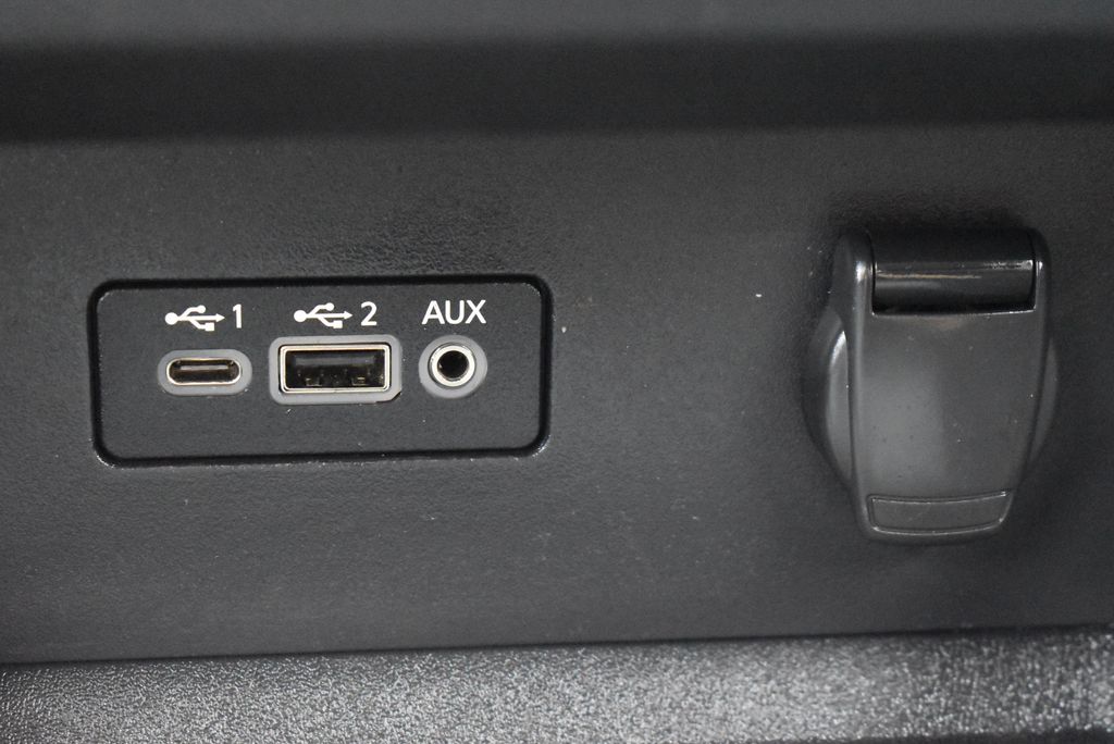 Thumbnail: 2020 Nissan Altima - 20