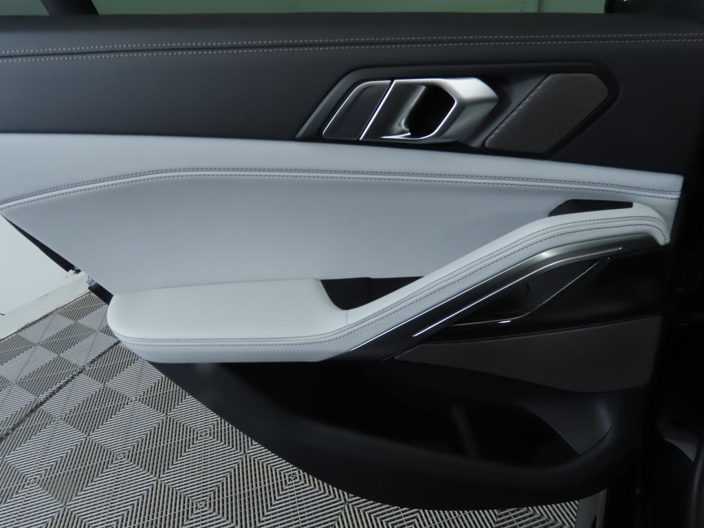 Thumbnail: 2026 BMW X6 - 27