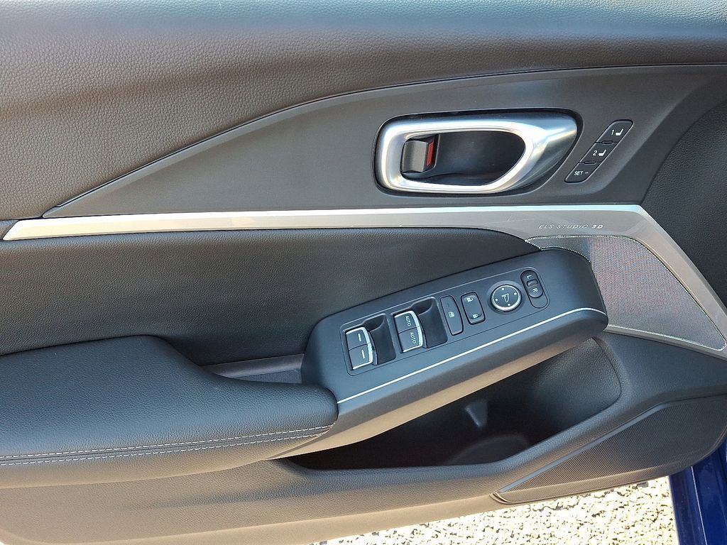 Thumbnail: 2023 Acura Integra - 13