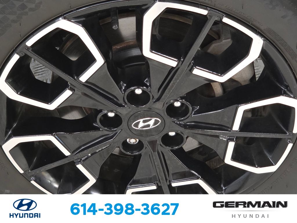 Used 2022 White Hyundai SEL image 16