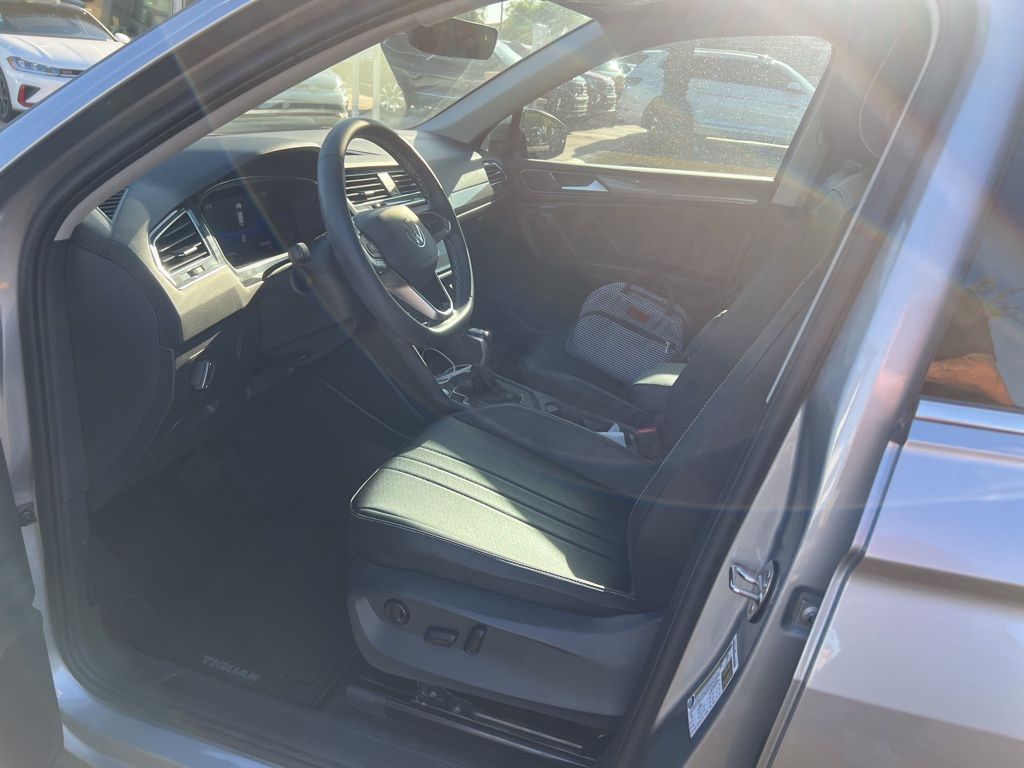 2022 Volkswagen Tiguan 2.0T 5