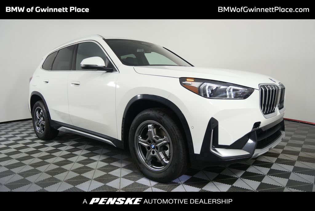 2025 BMW X1 xDrive28i Hero Image