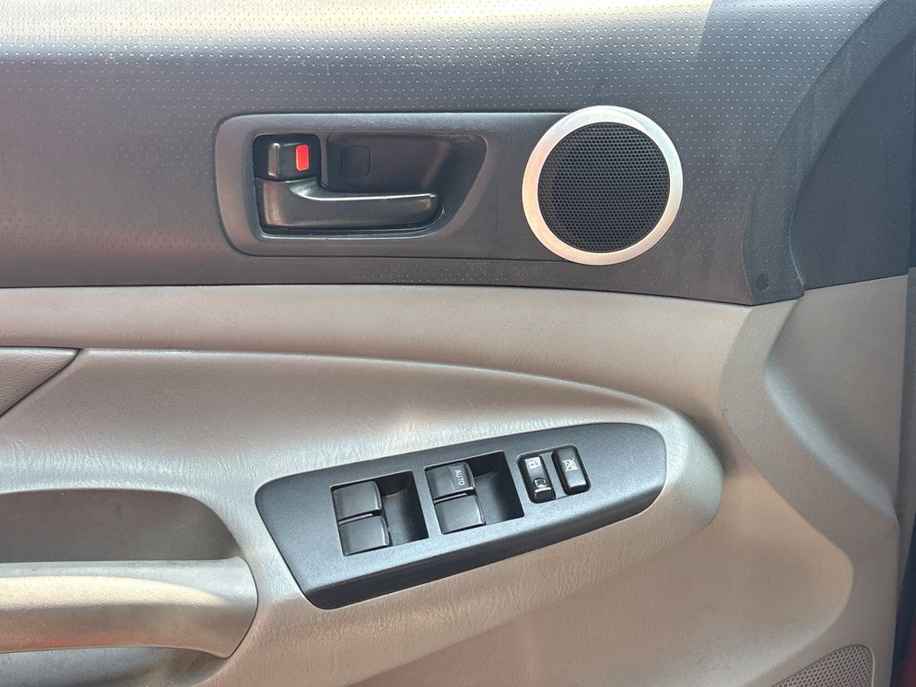 Used 2013 Red Toyota PreRunner image 17