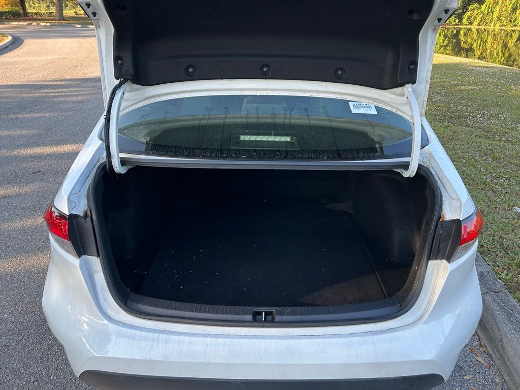 Thumbnail: 2021 Toyota Corolla - 10