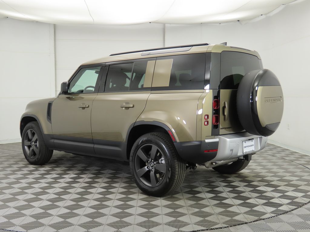 Thumbnail: 2025 Land Rover Defender - 7