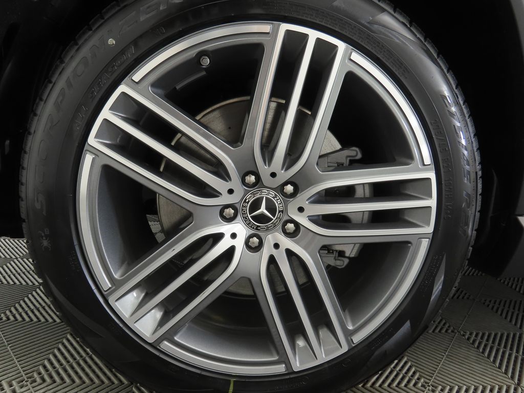 Thumbnail: 2025 Mercedes-Benz GLS - 31