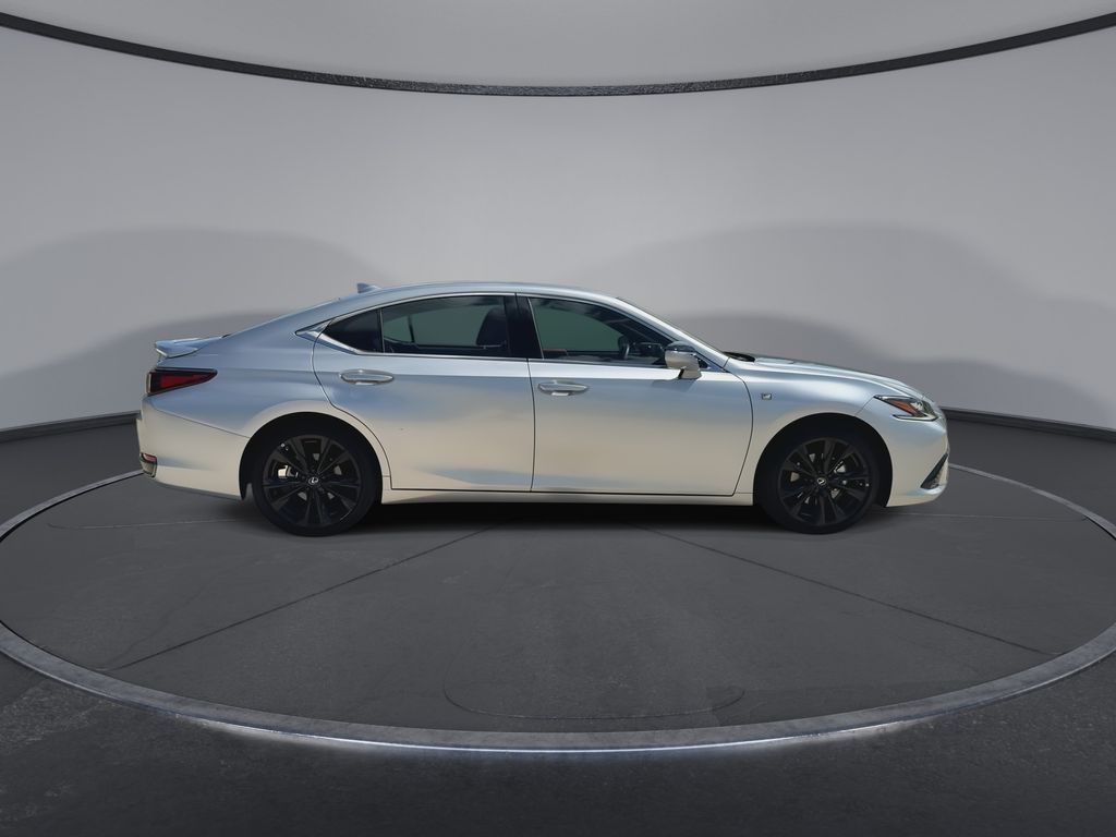 Thumbnail: 2023 Lexus ES - 9