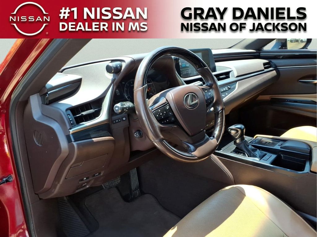 Used 2020 Lexus ES Sedan